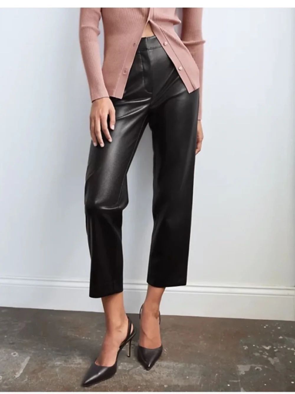 Babaton Aritzia Size 8 Black Command Cropped Vegan Leather Pants